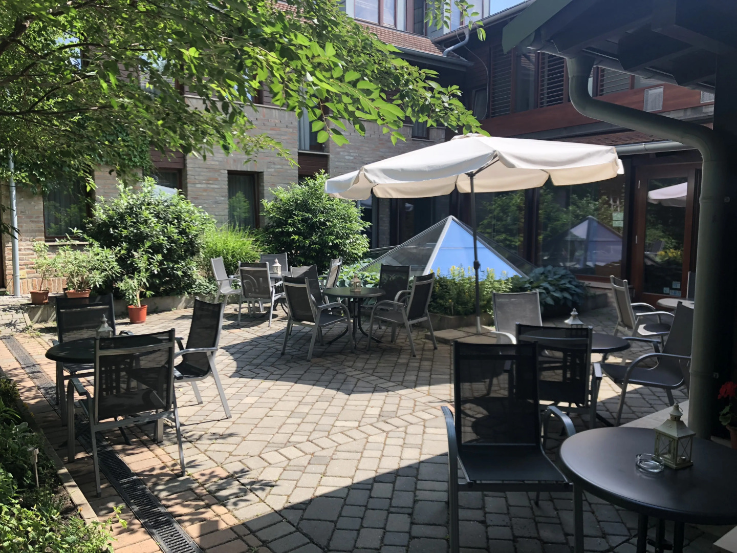 Отель Bazilika alatt Panzió