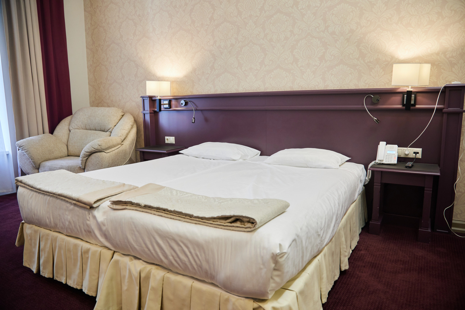 Отель Бридж