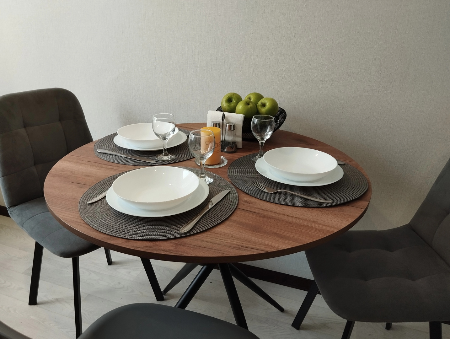 Апартаменты Best Guest House на Константина Симонова