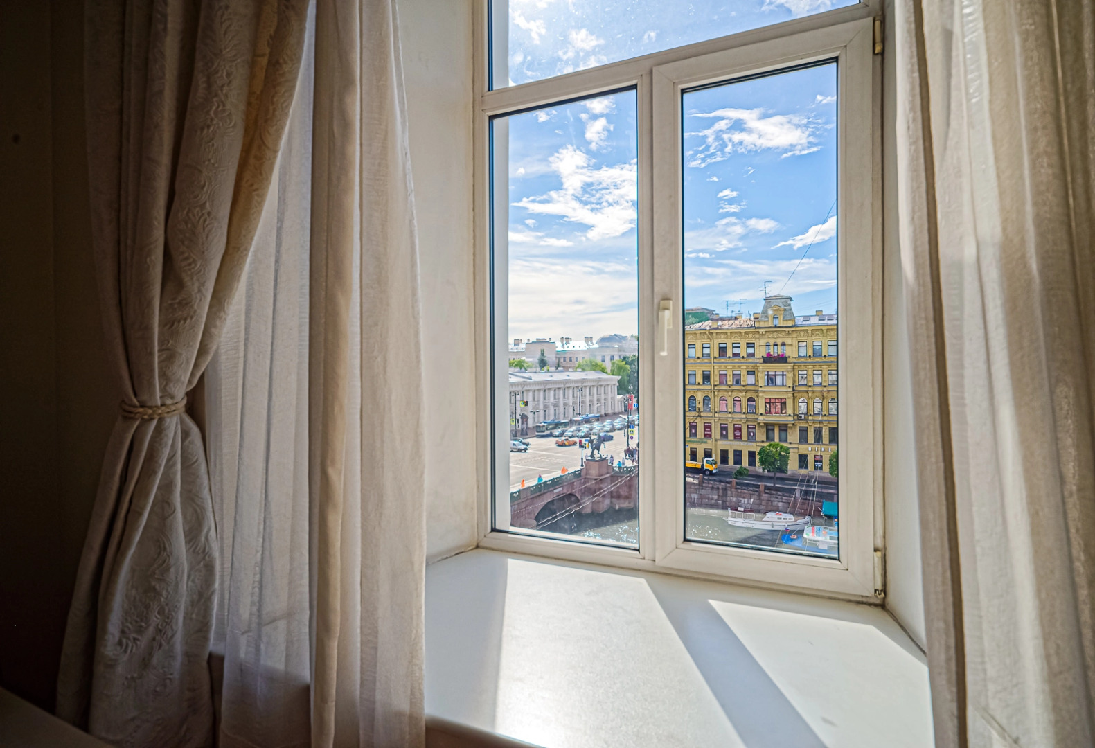 Апартаменты Двухкомнатная Квартира с Видом на Набережную