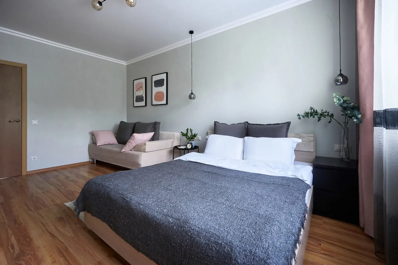 Квартира Тихий Уголок на Маяковского 45 кв. м. Всё Рядом Идеальное Расположение