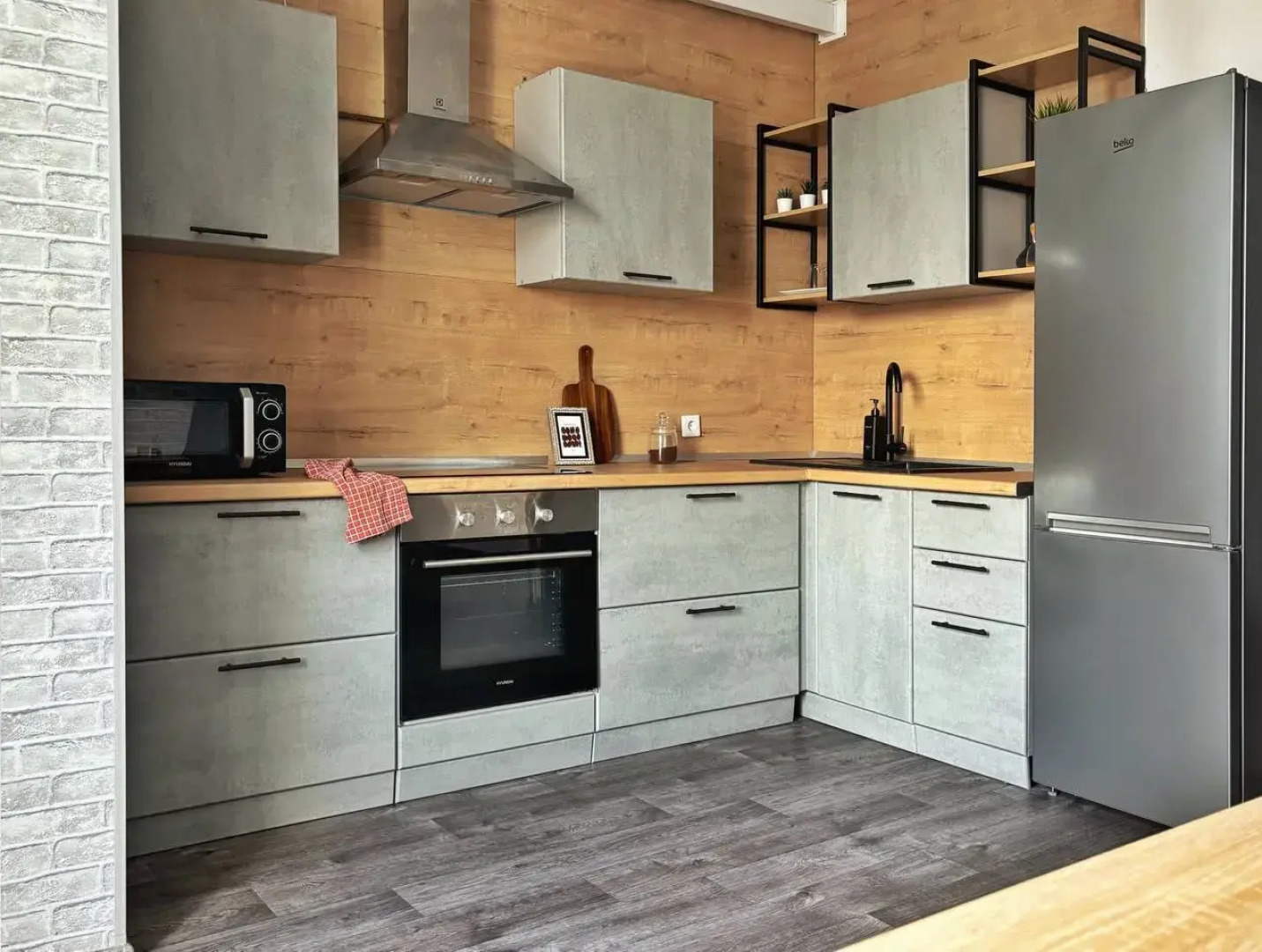 Квартира Атмосферная Рядом с Вокзалом для 2-х Гостей