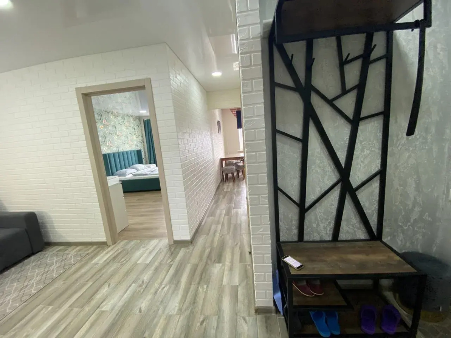 Квартира четырехкомнатная на Цюрупы, 84