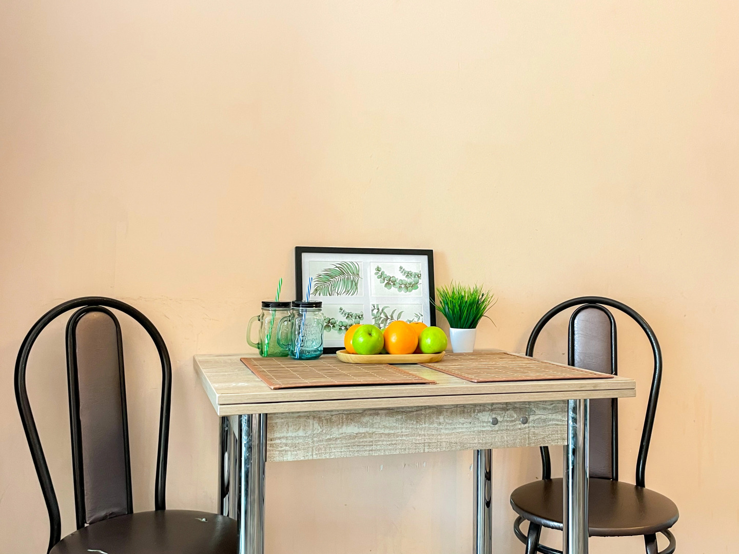 Апартаменты двухкомнатные RELAX APART – Молодёжная 61