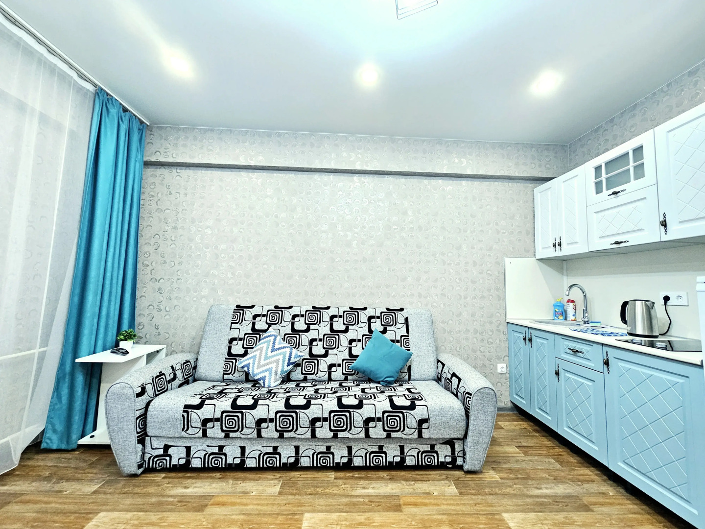 Квартира Братская 4