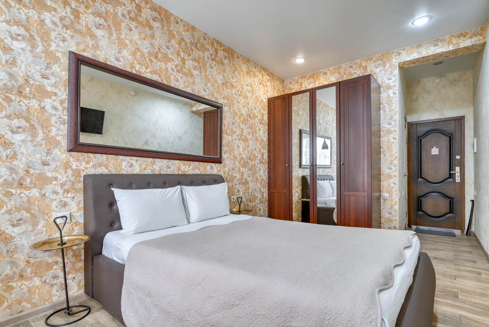 Апартаменты Место под солнцем 7