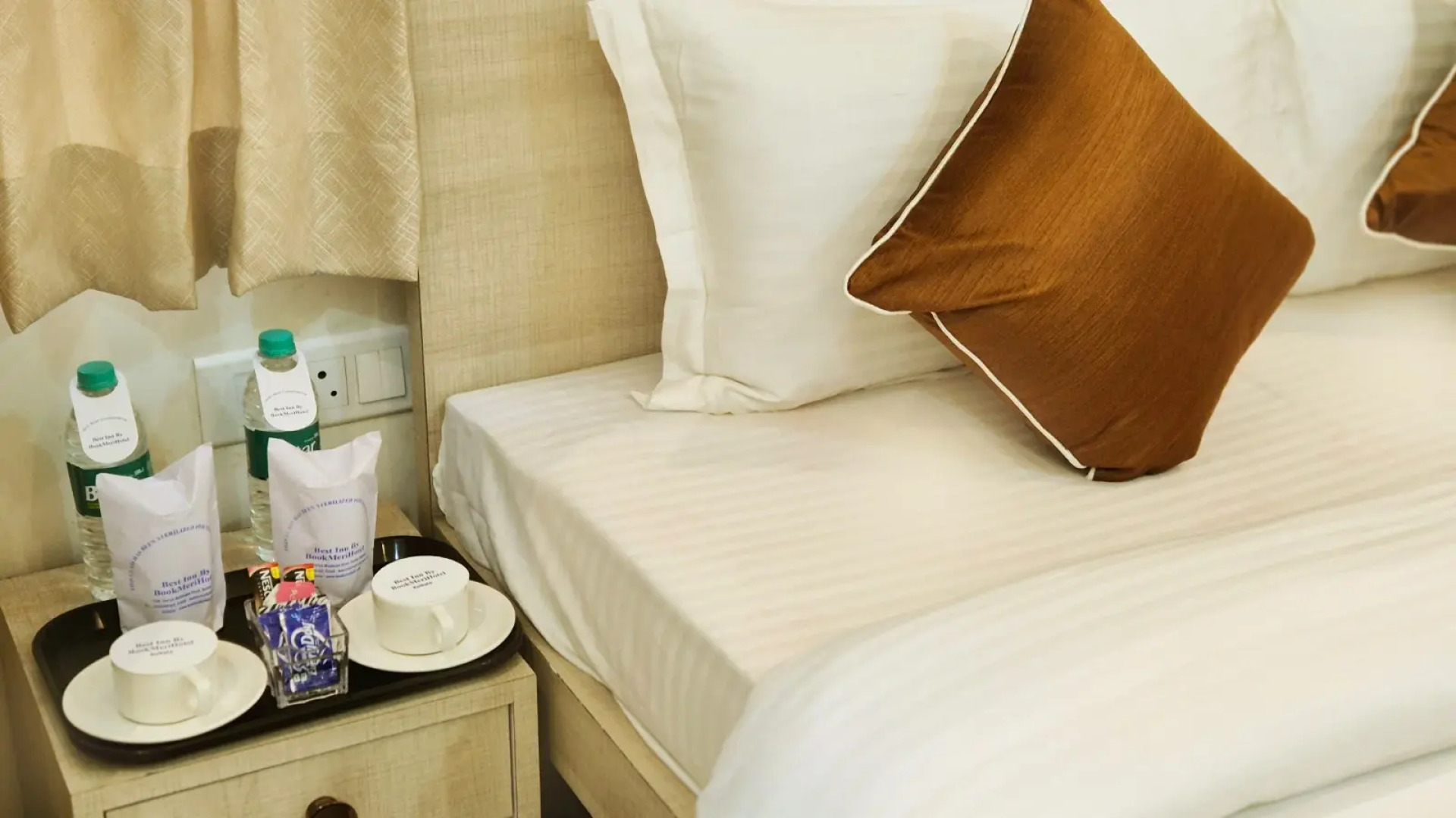 Отель Best Inn By Book Meri