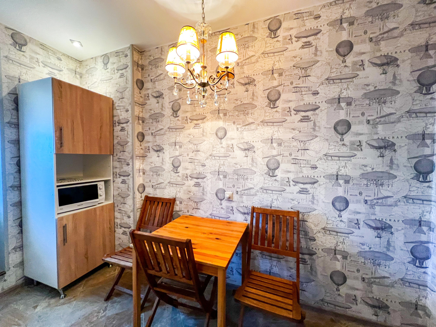 Апартаменты Квартира AlexHome РП Свердловский Молодежная 2