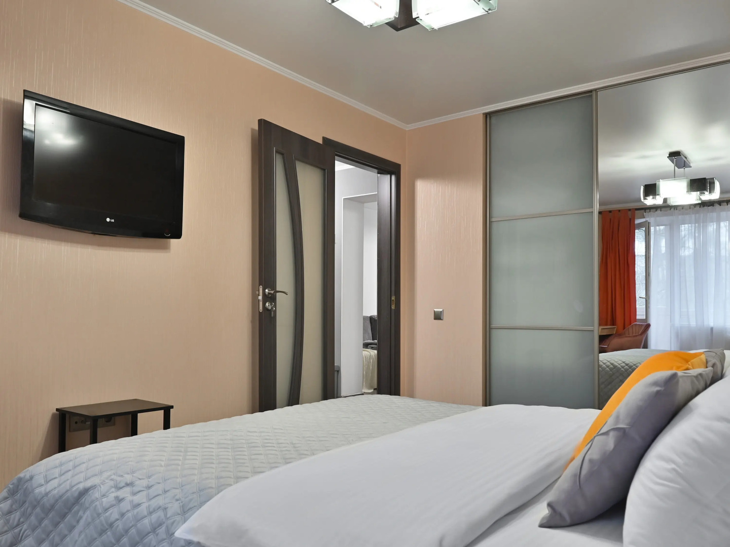 Квартира трёхкомнатная для большой компании в центре