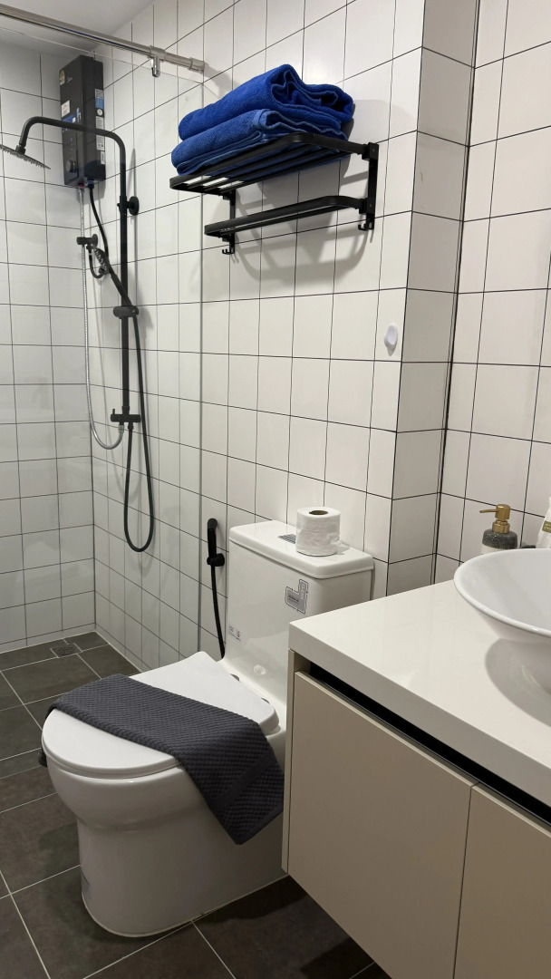 Квартира Просторная однушка у моря с бассейном и WiFi 500 мбит/с