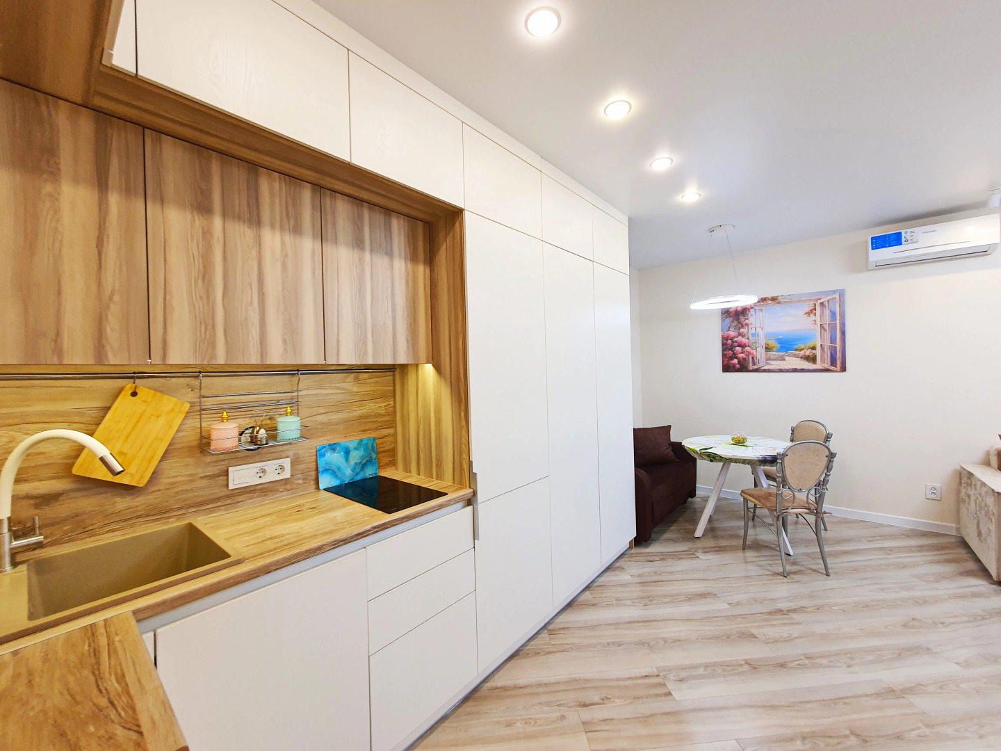 Квартира Уютные современные апартаменты рядом с центром