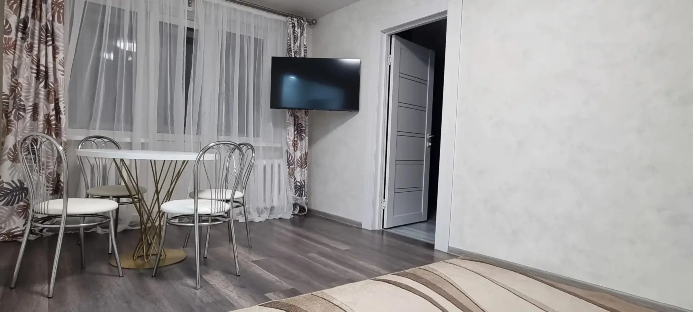 Апартаменты двухкомнатные N17 в центре