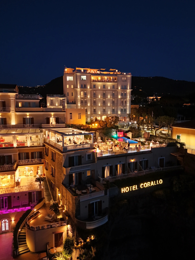 Отель Corallo Sorrento