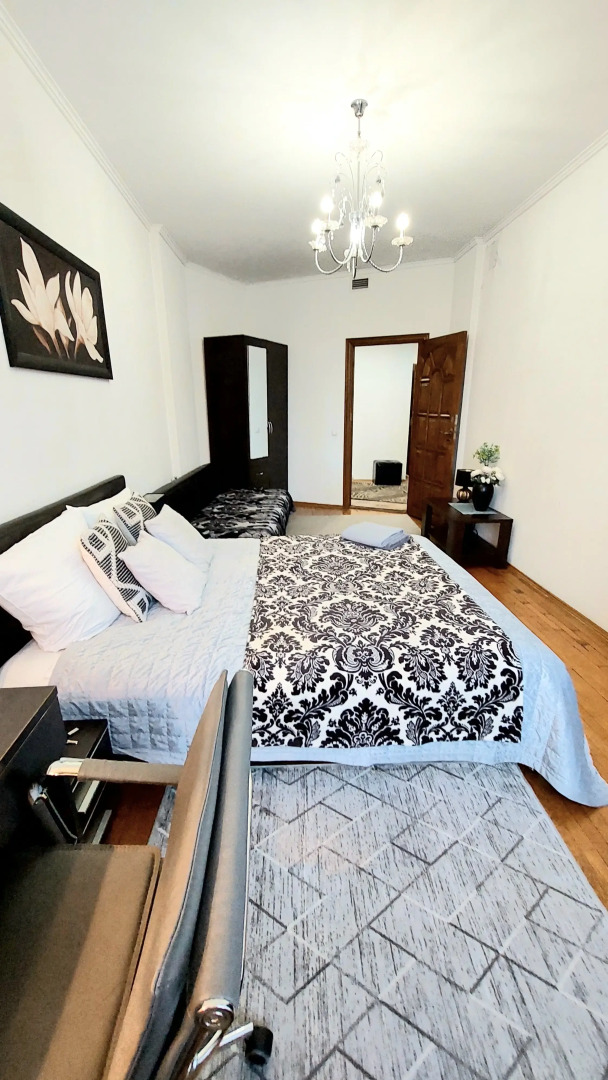 Апартаменты в центре 4-х комнатные на Свердлова 22 рядом с вокзалом