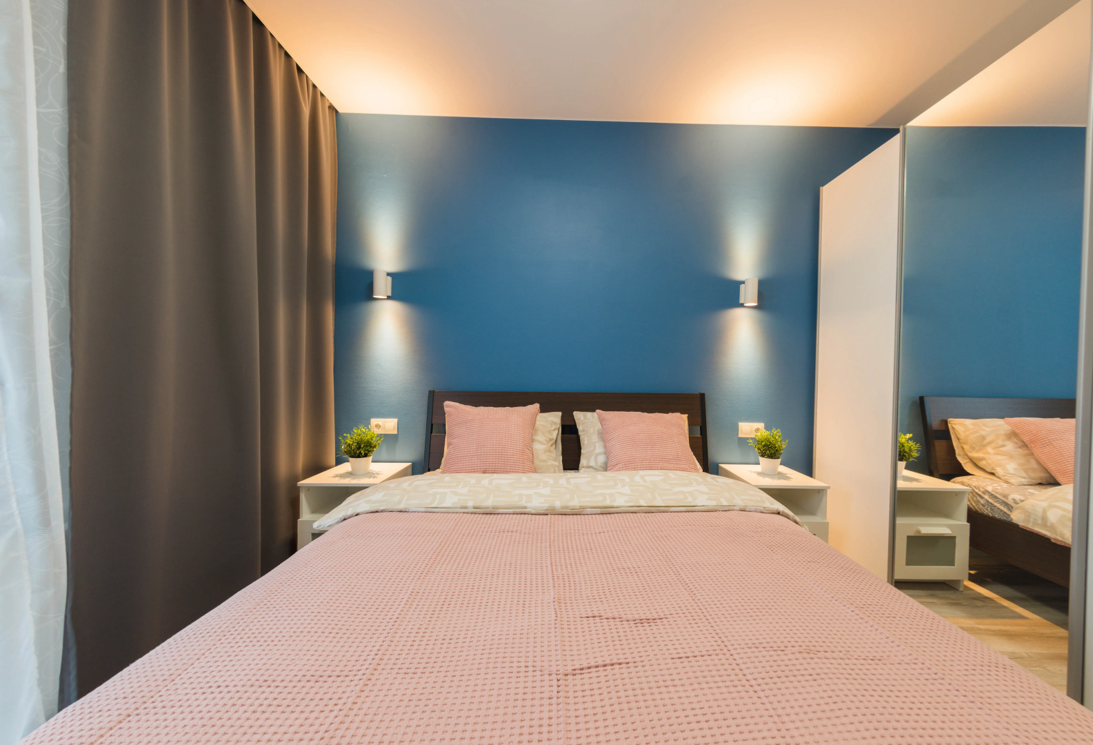 Апартаменты Жить Хорошо в 10 минутах о МЕТРО + Wi-Fi