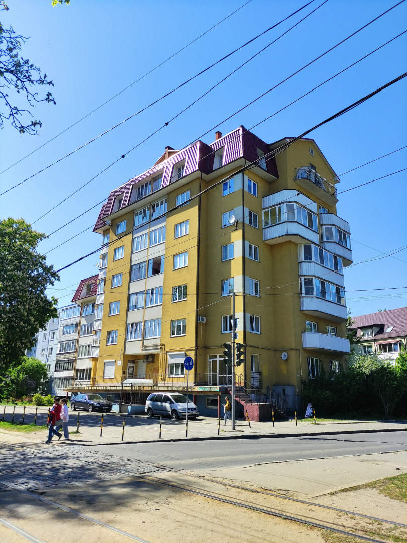 Квартира однокомнатная квартира на улице Лейтенанта Яналова 5А