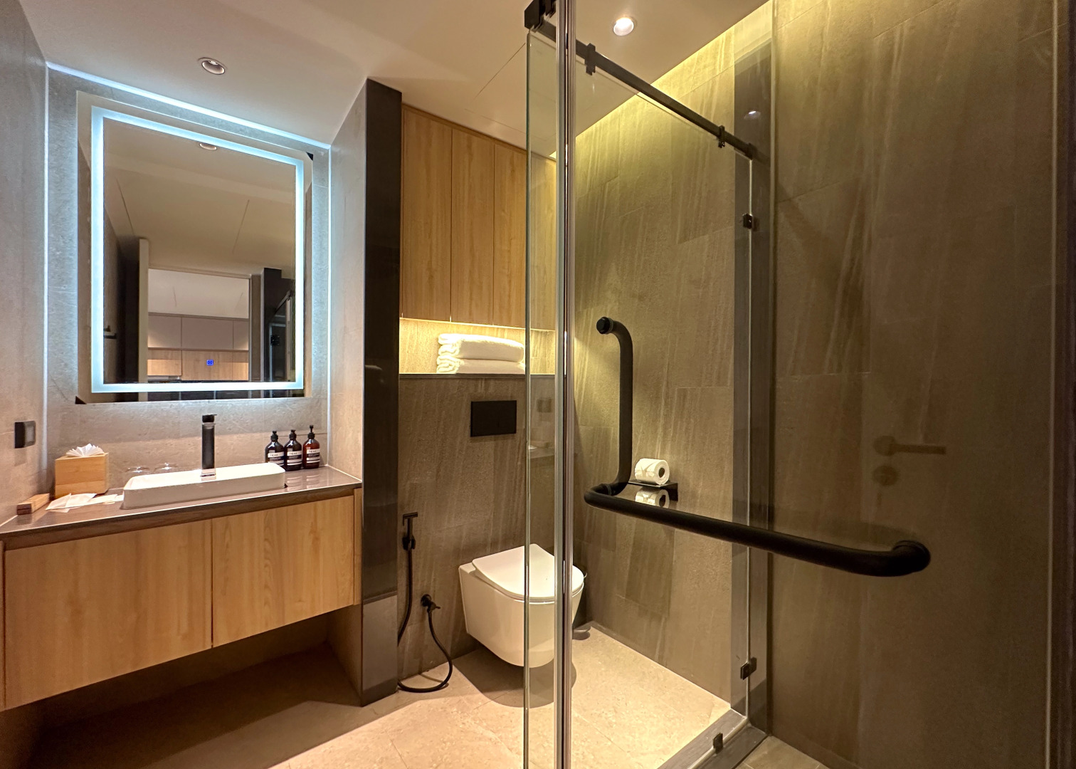 Отель La Green Hotel & Residence Пхукет