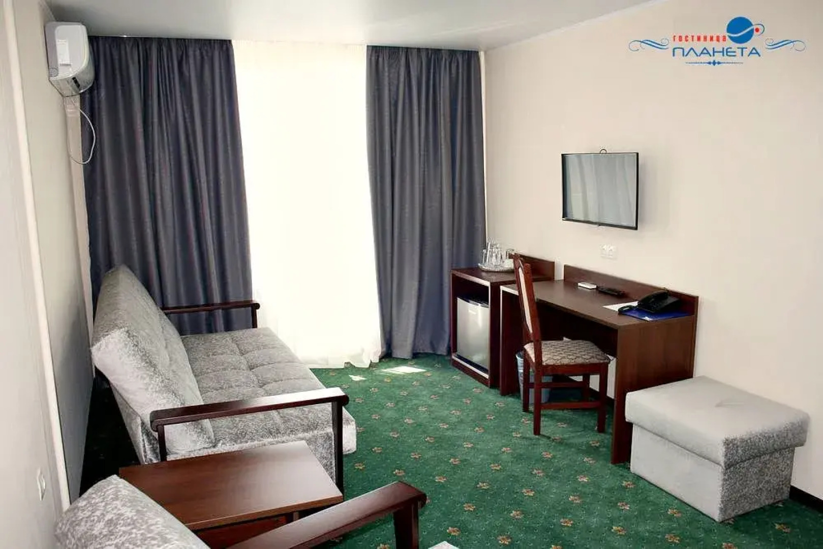 Отель Планета