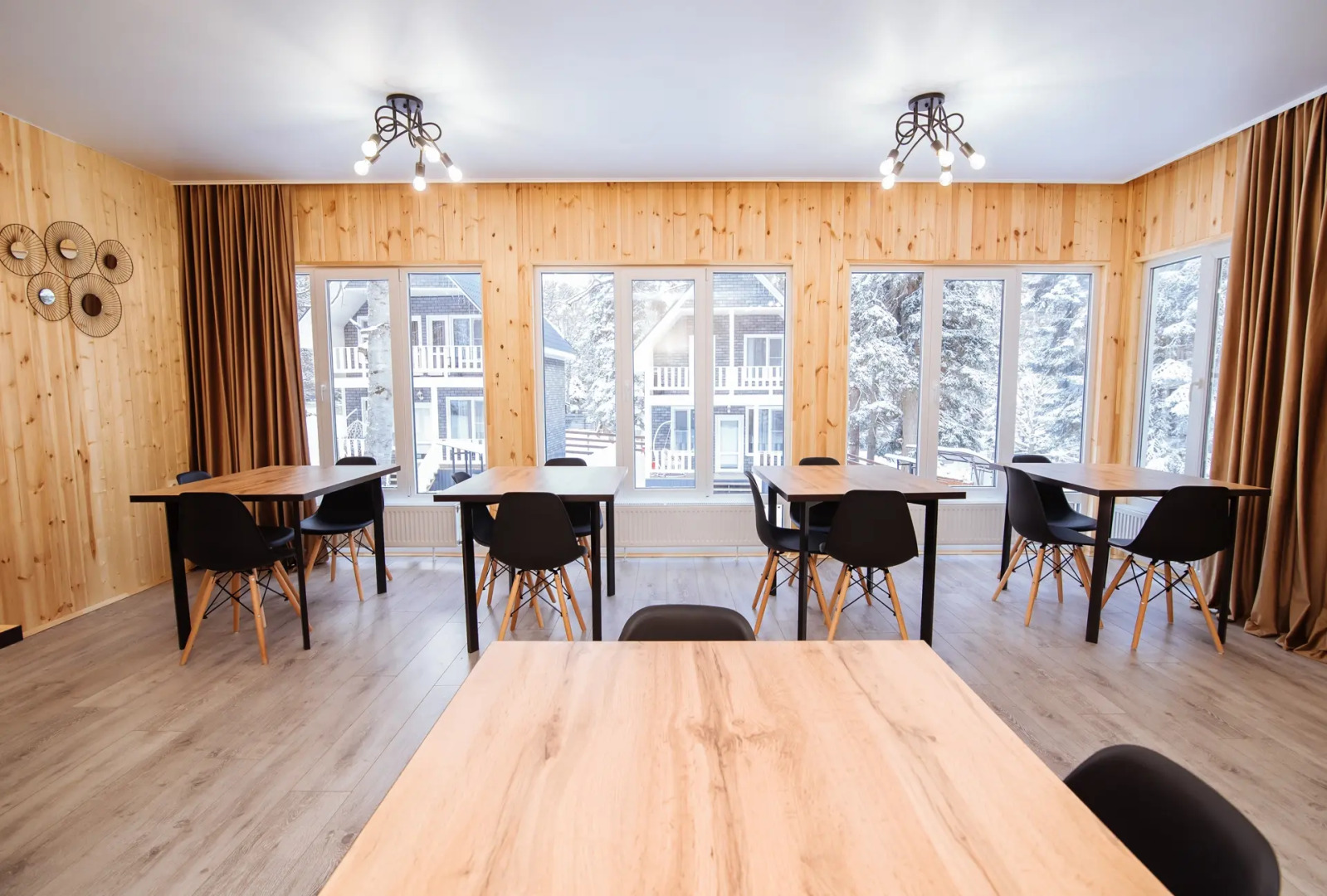 База Отдыха Hotel Brusnika