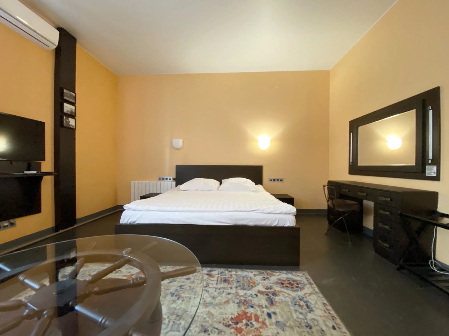 Отель Адмирал