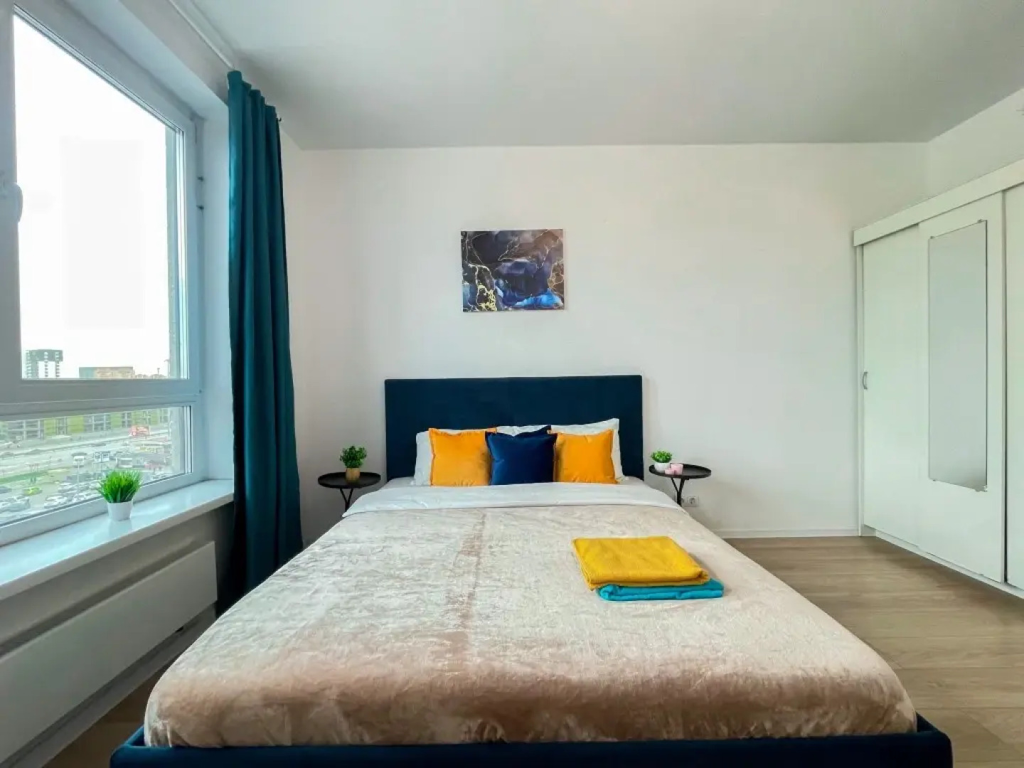 Апартаменты Sunny Days Apartment Оранж Парк 13