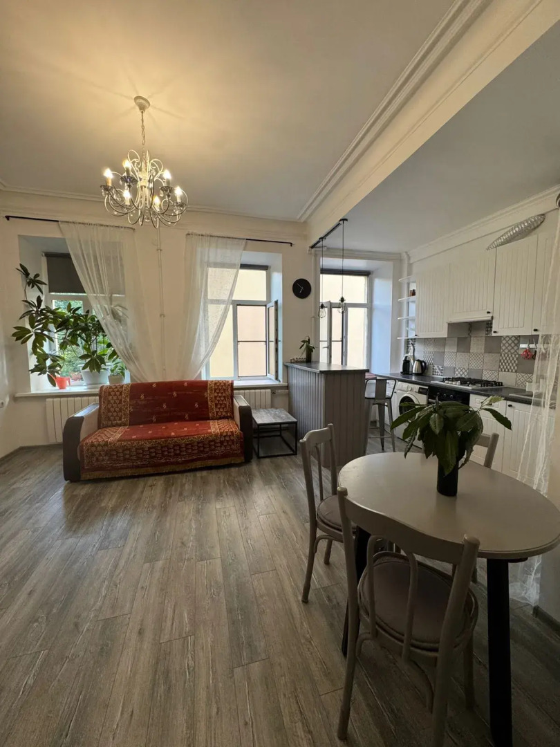 Квартира в центре Петроградки