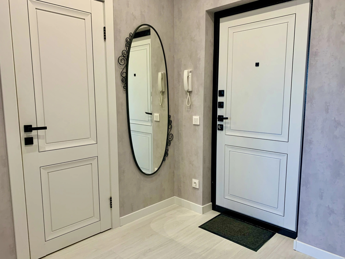 Апартаменты APARTHome Школьная 13/9