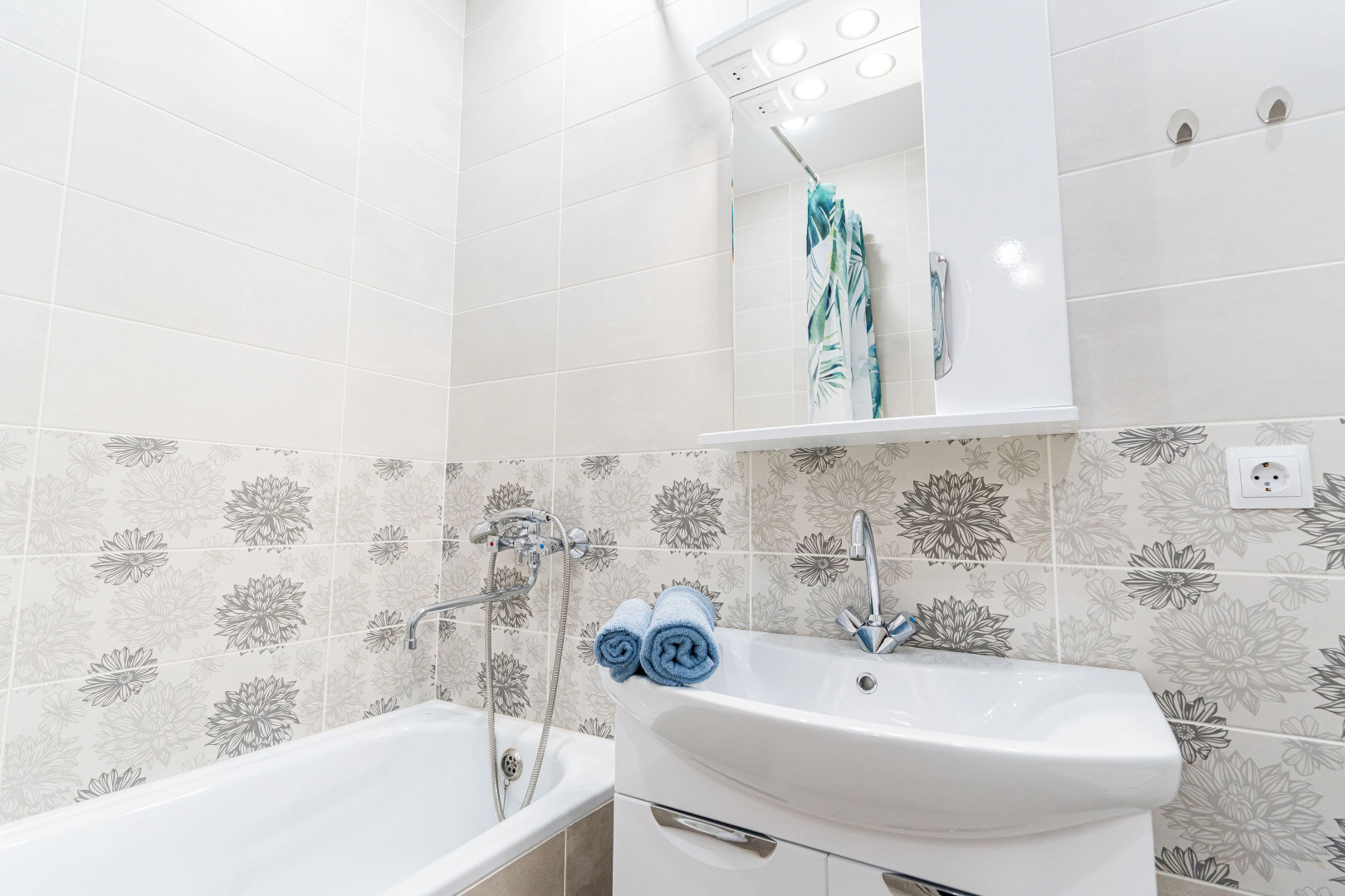 Апартаменты в Южном Районе Новороссийска от LetoApart