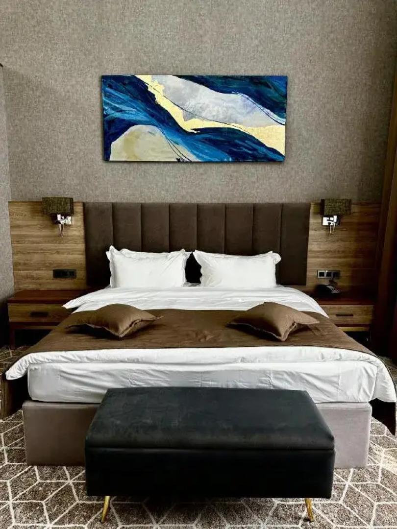 Отель Tauke Khan Plaza