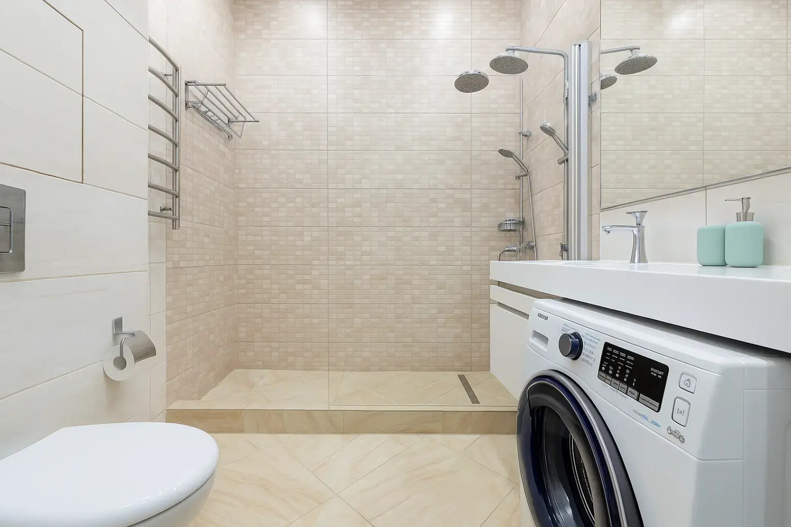 Квартира для 4х гостей в минуте от моря с оборудованной кухонной зоной и просторным душем