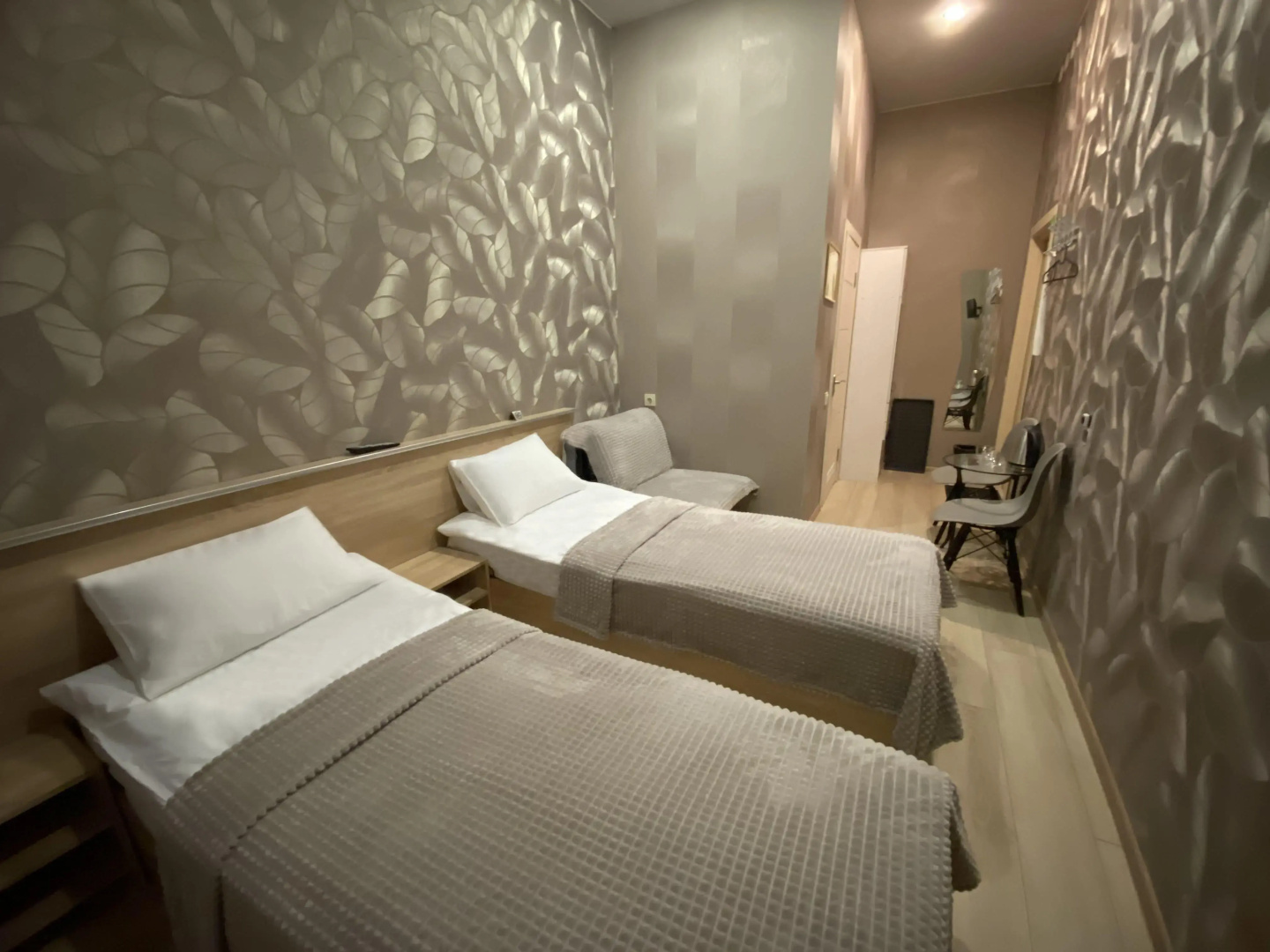 Hotel 812