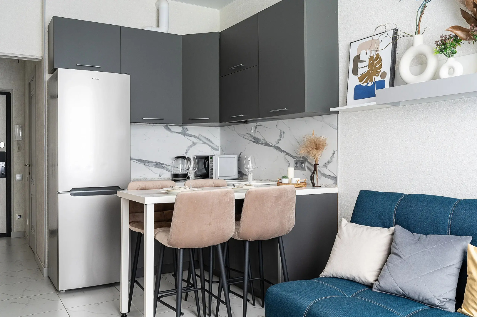 Апартаменты Red Apartments Арт Лайт Сити Форд