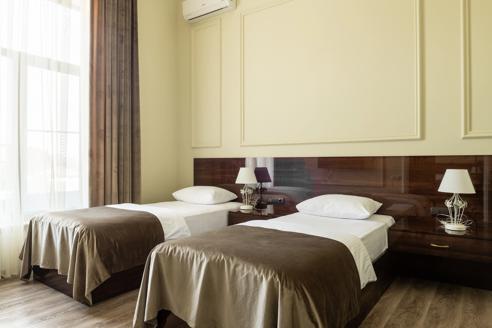 Отель Меридиан