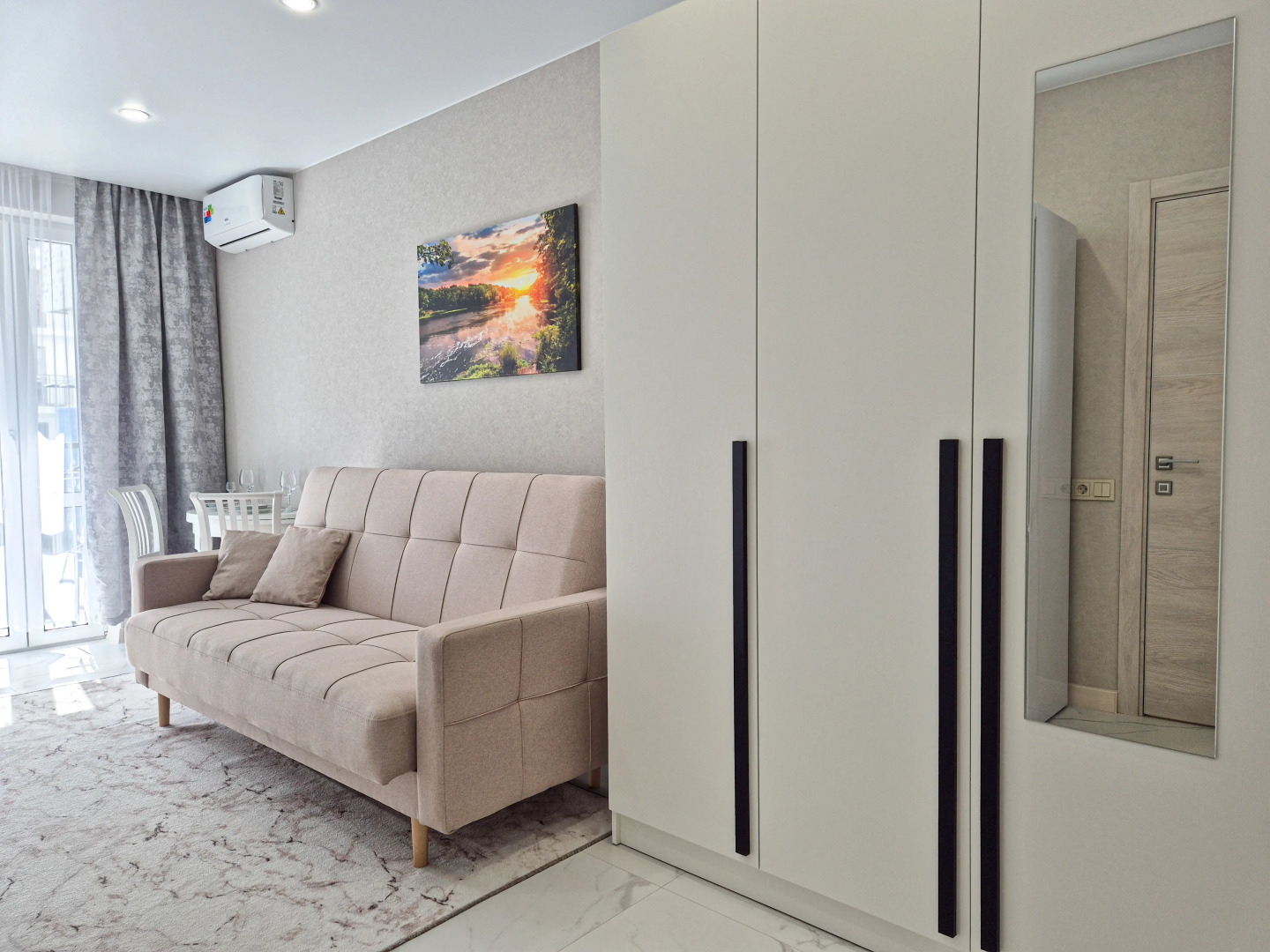 Квартира с Балконом в Одном из Самых Зеленых Районов Сочи