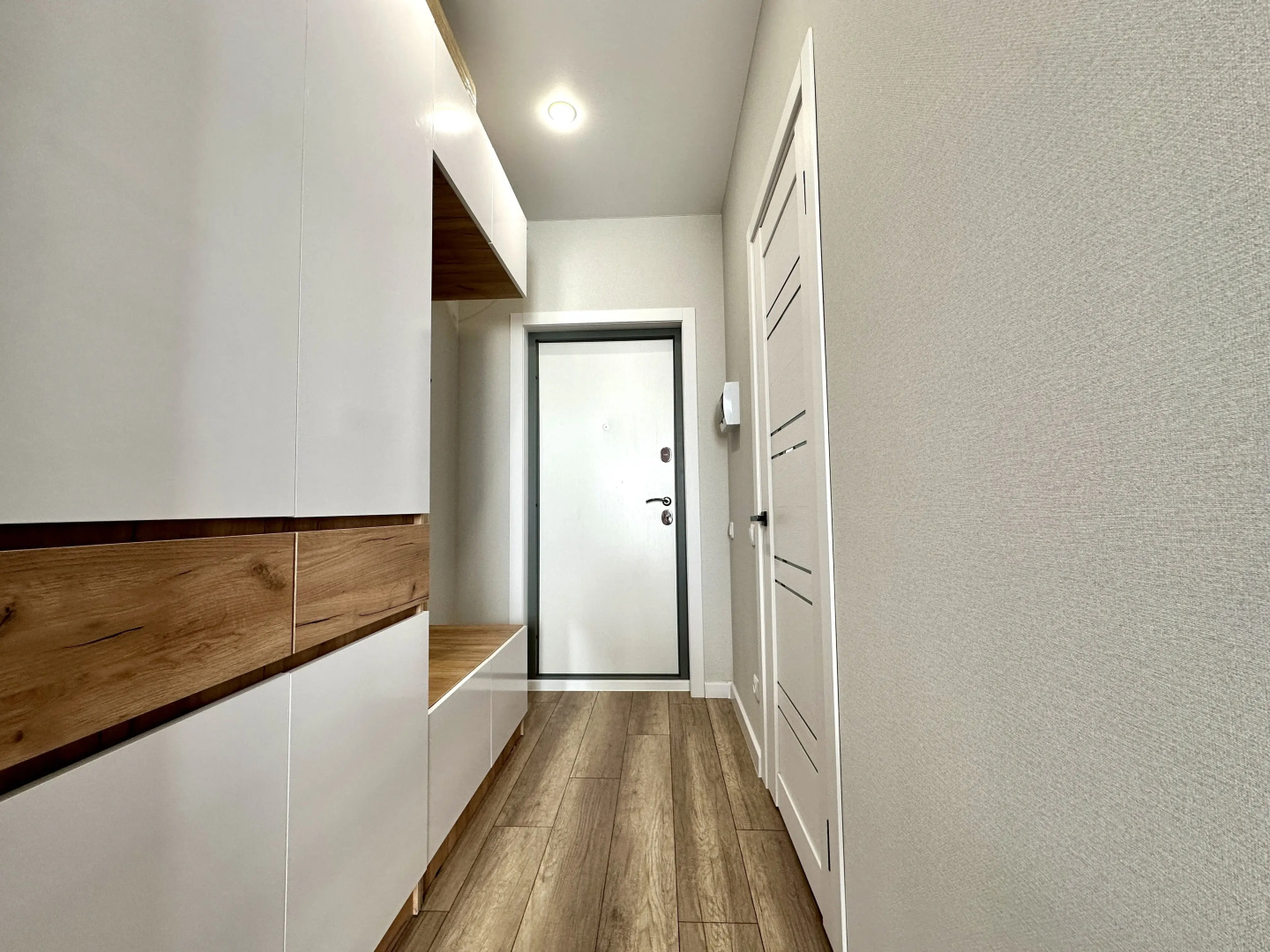Квартира Enigma Apartments в ЖК Аквамарин рядом с набережной и ТРЦ Аквамолл