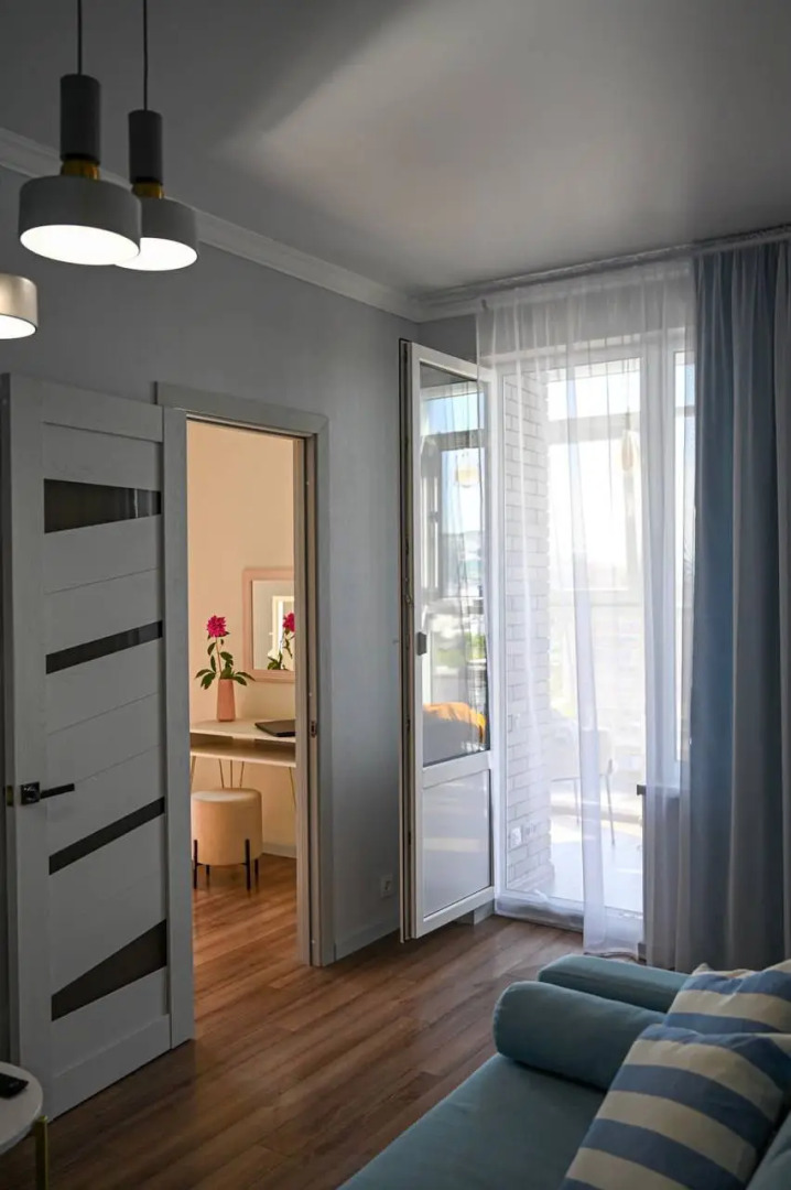 Апартаменты Энгельса 93