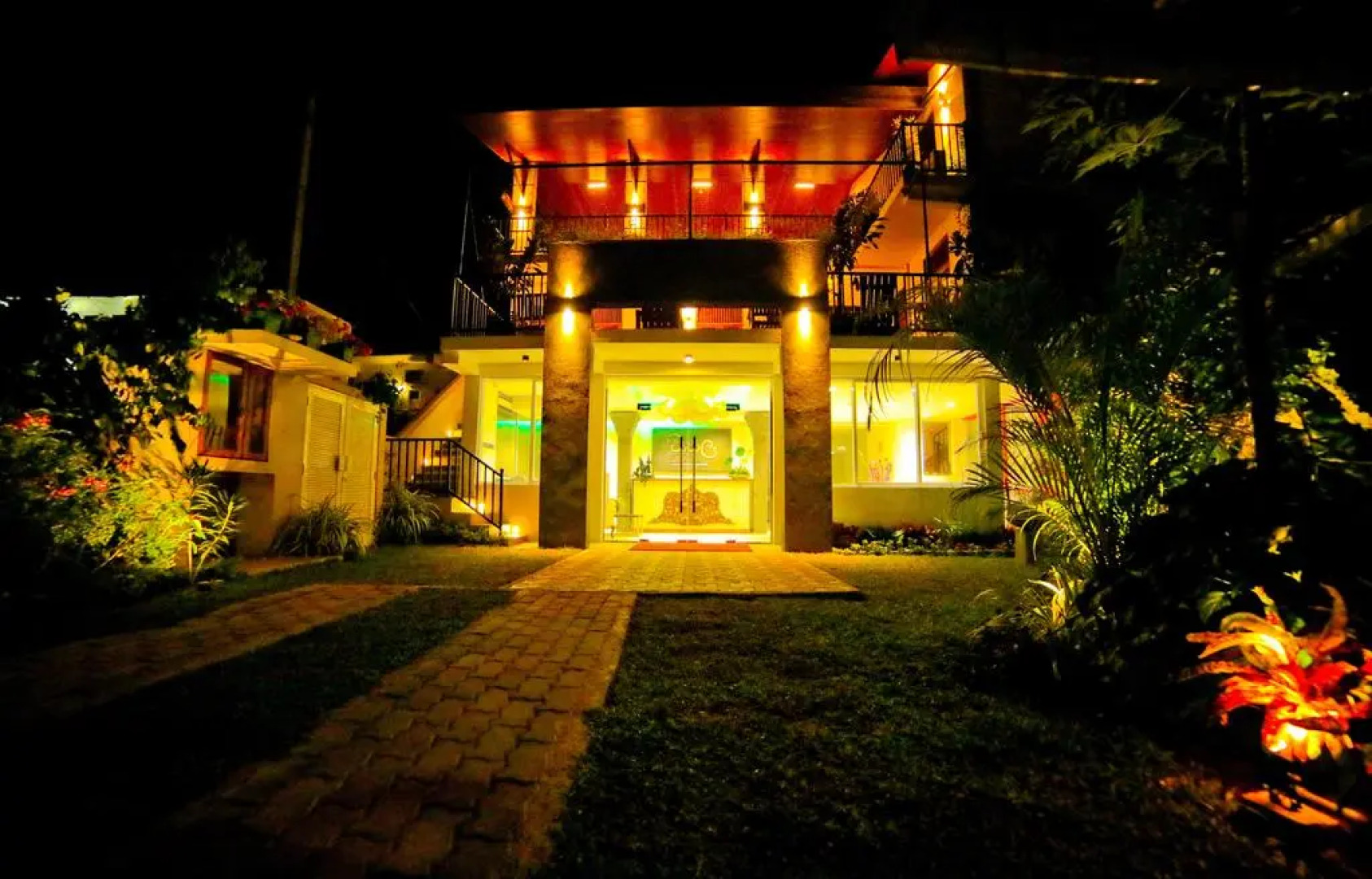 Отель Waasala Leisure