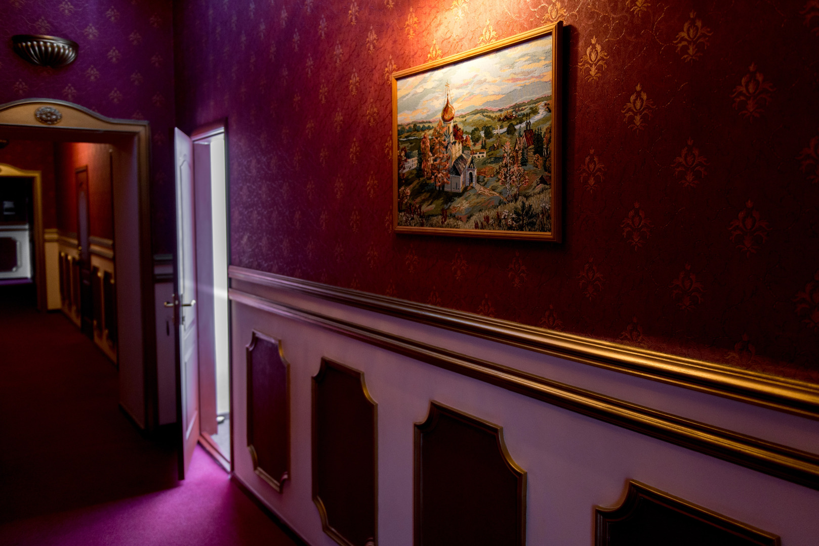 Отель Дворянская