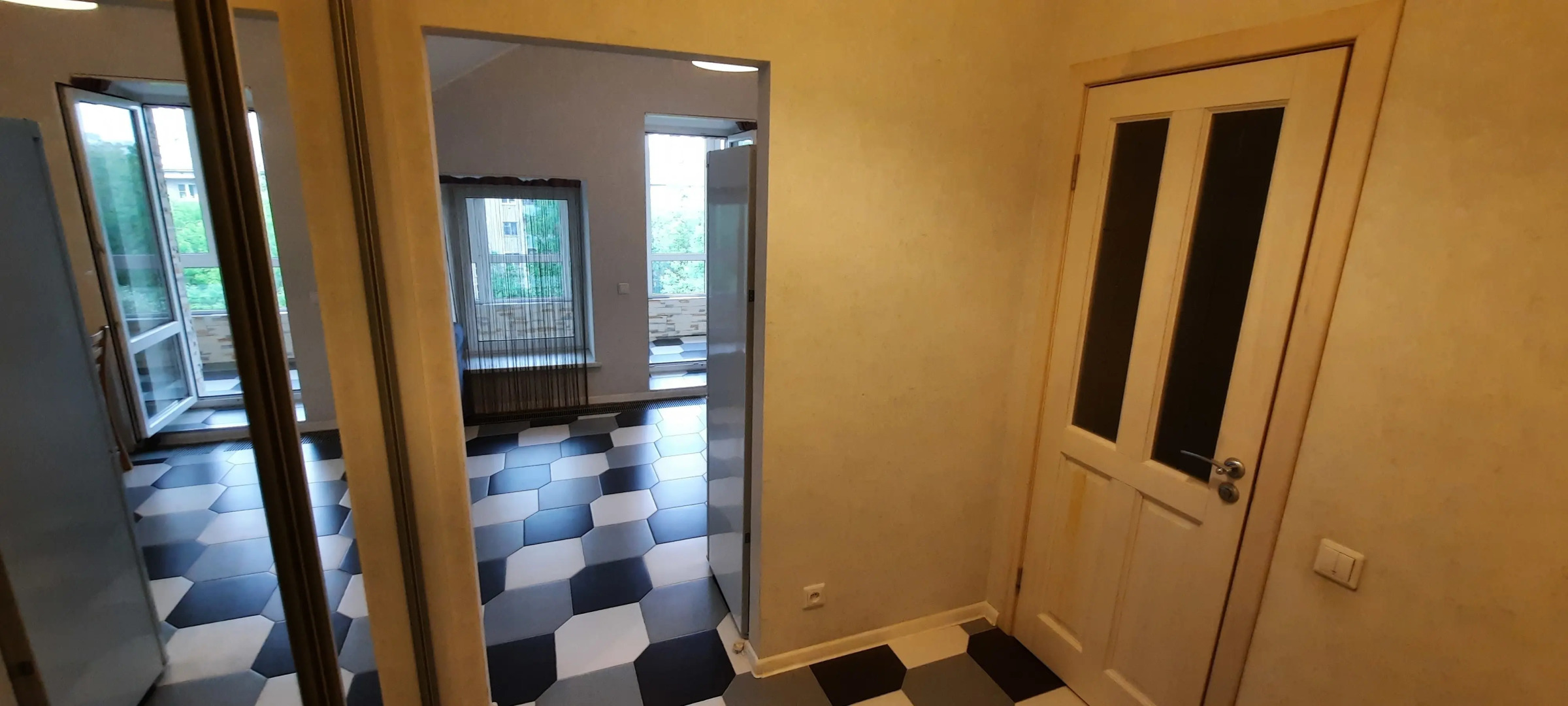 Апартаменты с Дизайнерским ремонтом на Карла Либкнехта