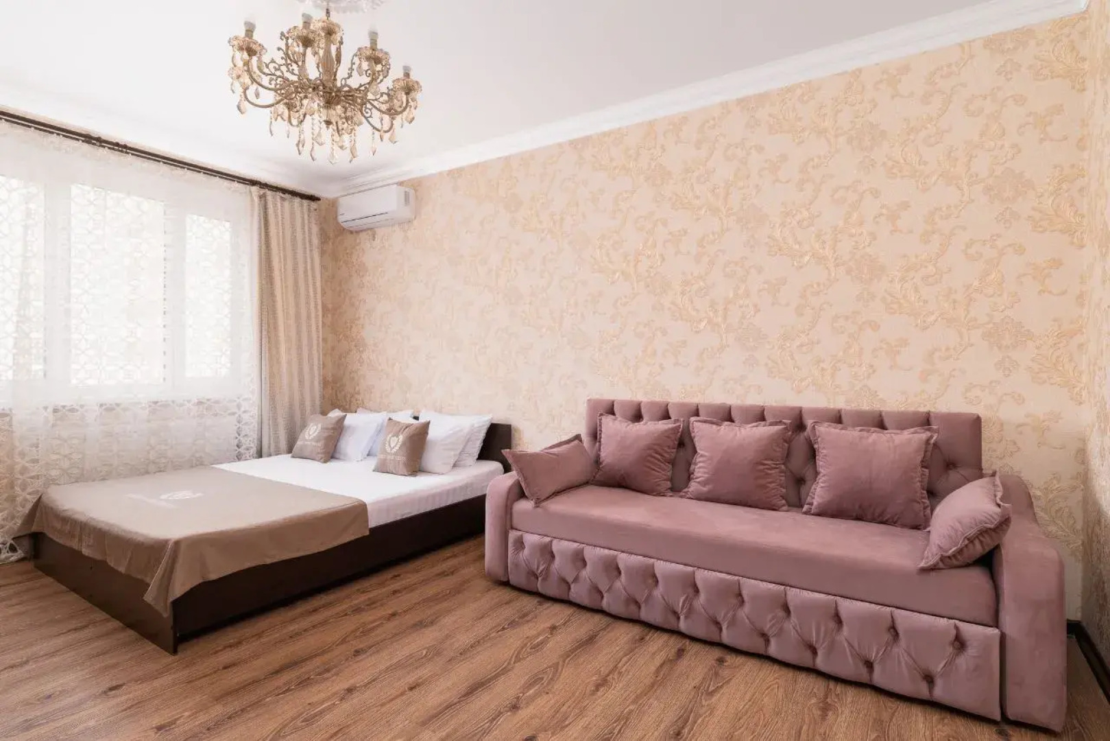 Апартаменты двухкомнатные на Жлобы