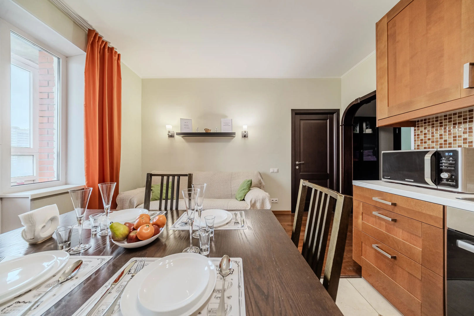 Квартира Просторная 2-х Комнатная Квартира в Московском Районе