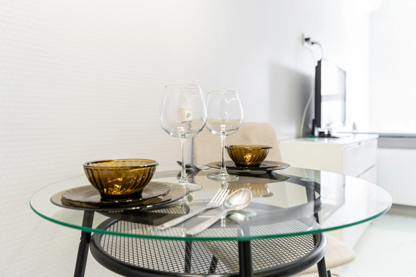 Апартаменты в Совpeмeннoм ЖK в Пяти Минутaх Ходьбы oт Мopя от LеtоApart