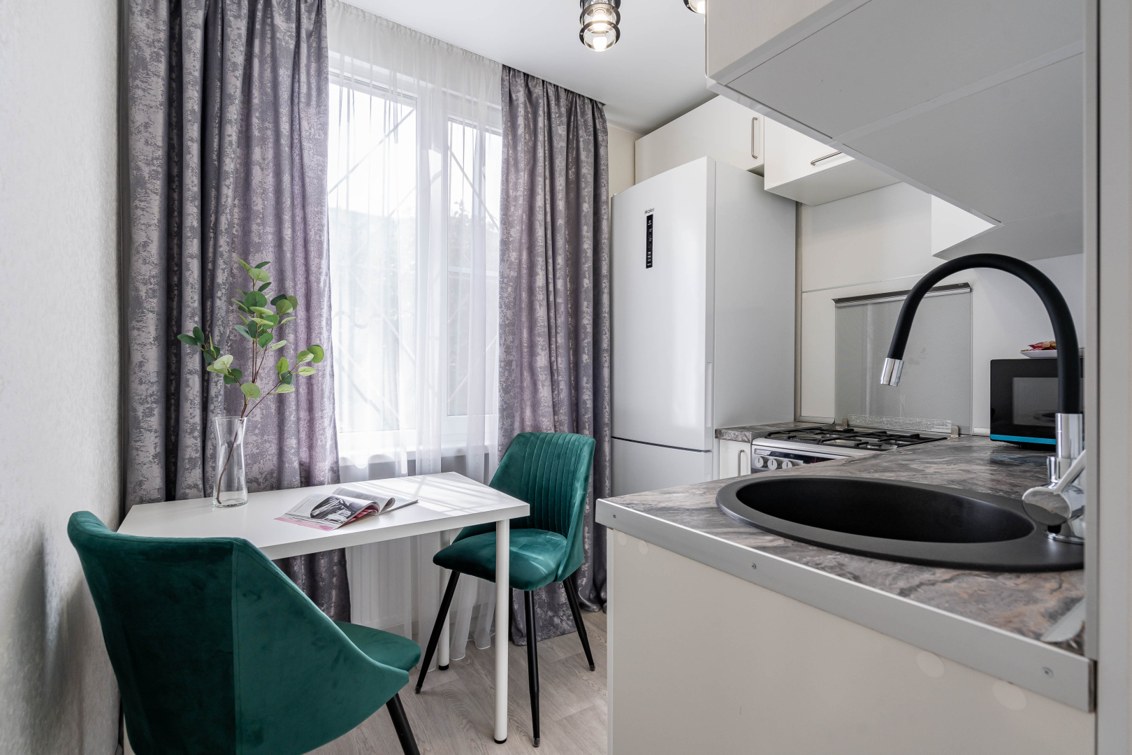 Квартира Light у Ленинского проспекта Satin Home