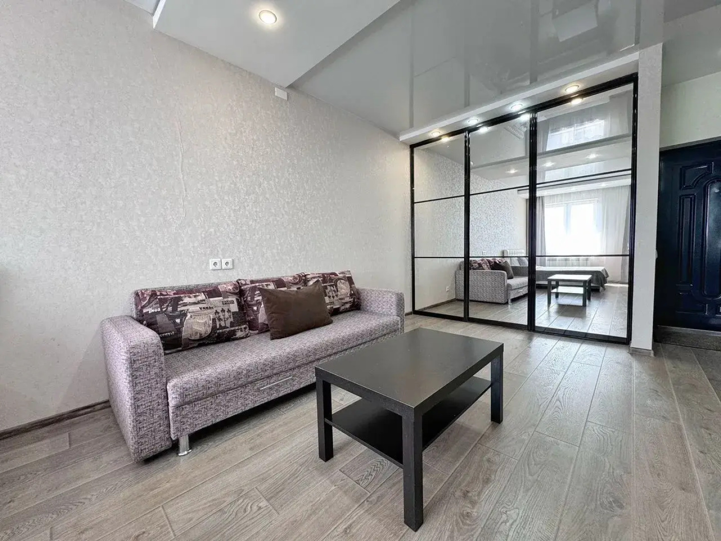 Квартира 1-к Квартира на Октябрьском Проезде 18