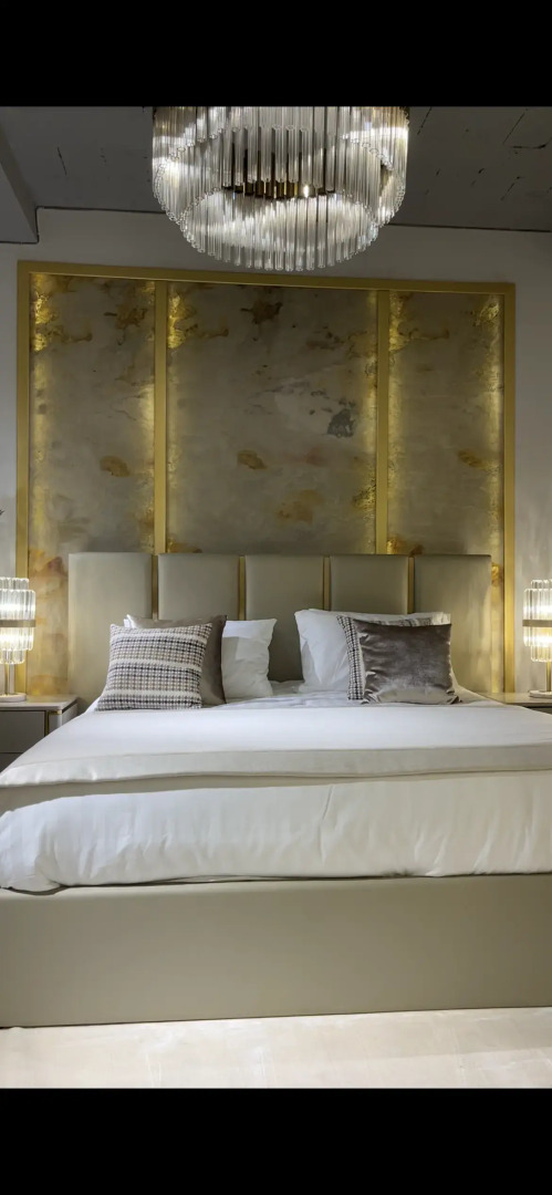 Частный дом с бассейном, сауной и камином