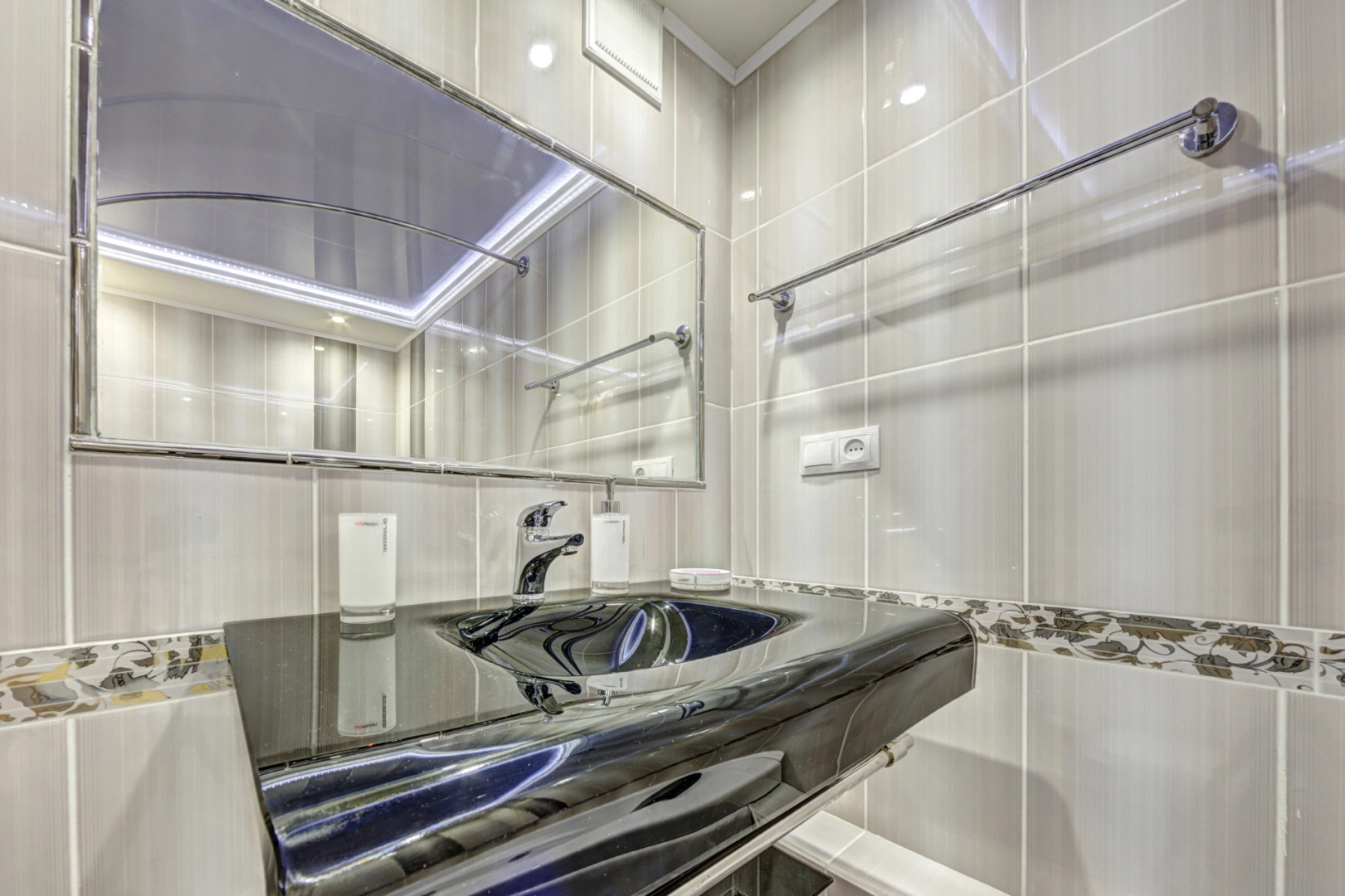 Апартаменты ИннХоум на Свободы 96