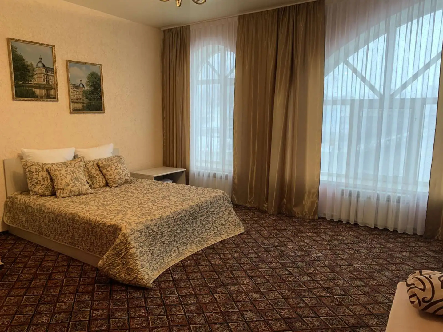 Отель ГК Русская Тройка