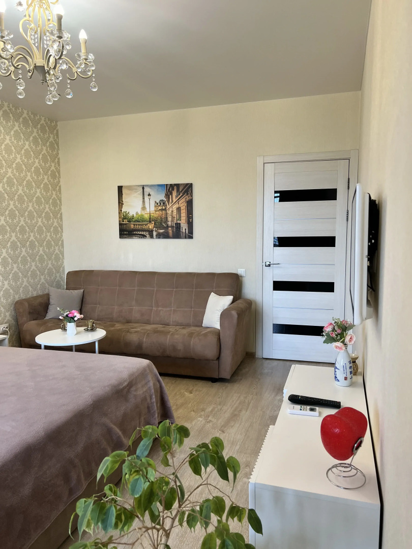 Квартира на Авиаторов 10