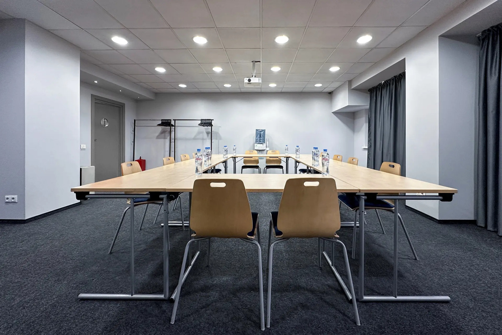 Отель Marins Park Hotel Москва Пражская