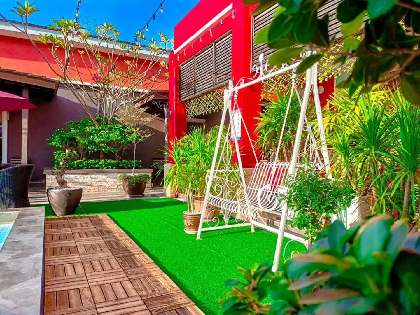 Отель VILLA ABADI RESORT